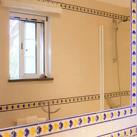 Coreto's Village Villa *