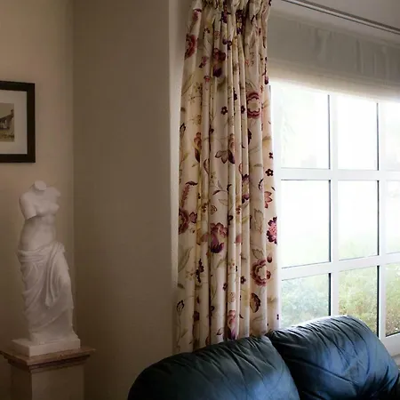 Coreto's Village Villa