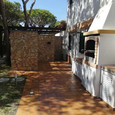 Coreto's Village Villa