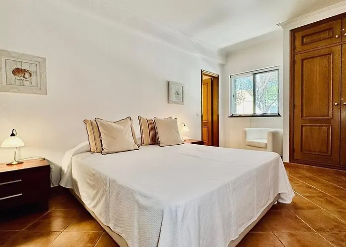 Coreto's Village וילה