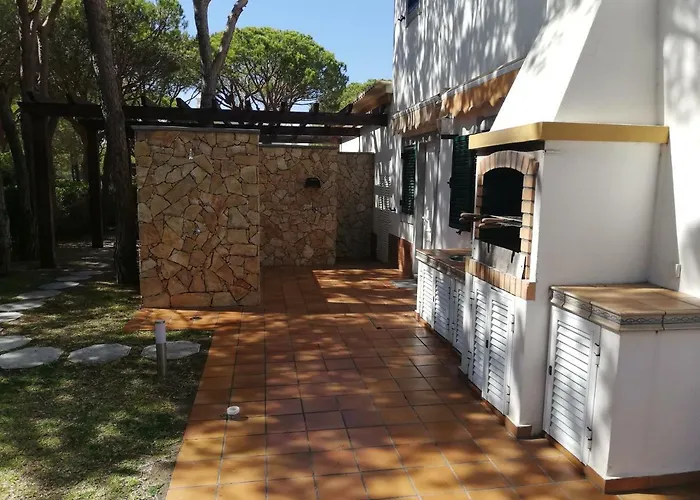 Coreto's Village Villa